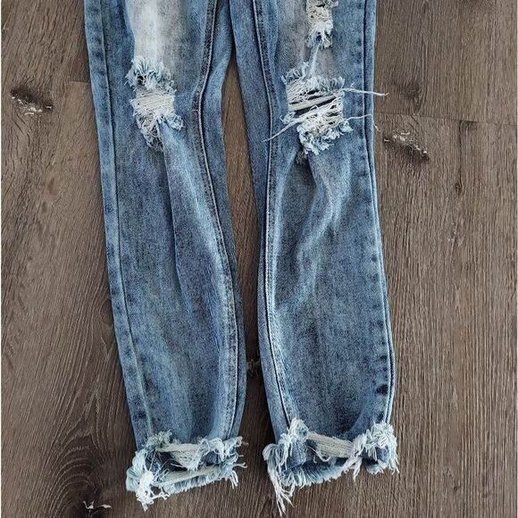 Almost Famous Distressed Raw Hem High Rise Skinny Jeans Size 0 - Picture 2 of 8